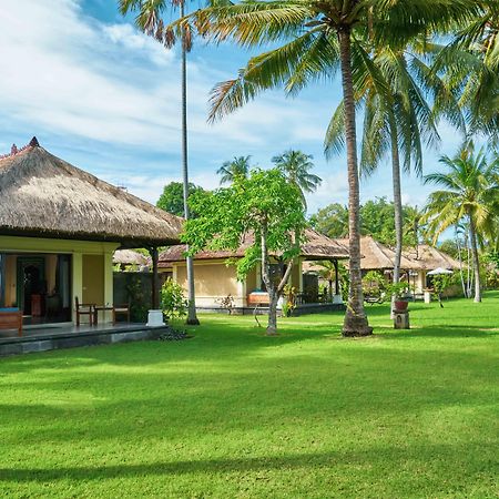 Puri Bagus Lovina Hotel Exterior foto