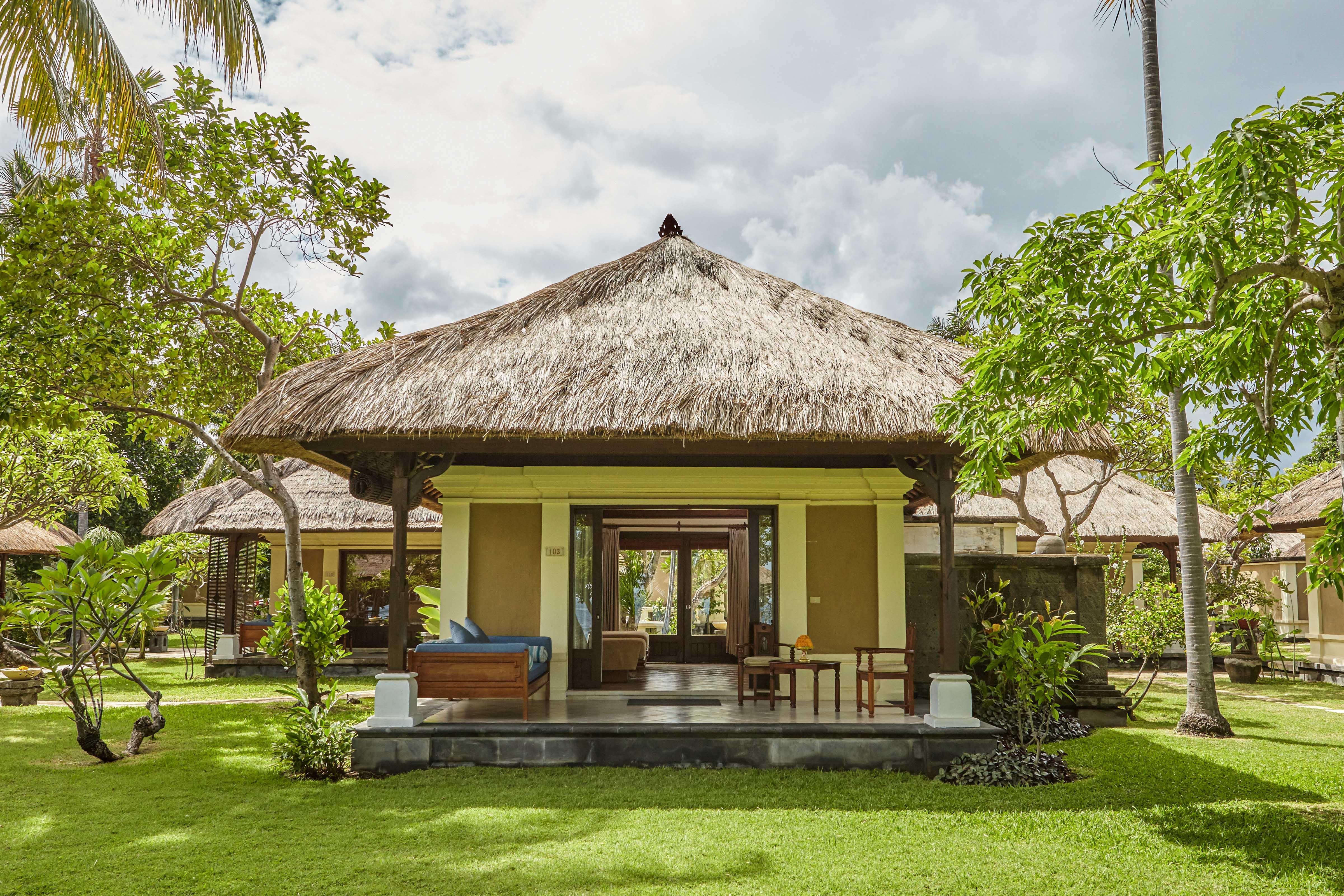 Puri Bagus Lovina Hotel Exterior foto