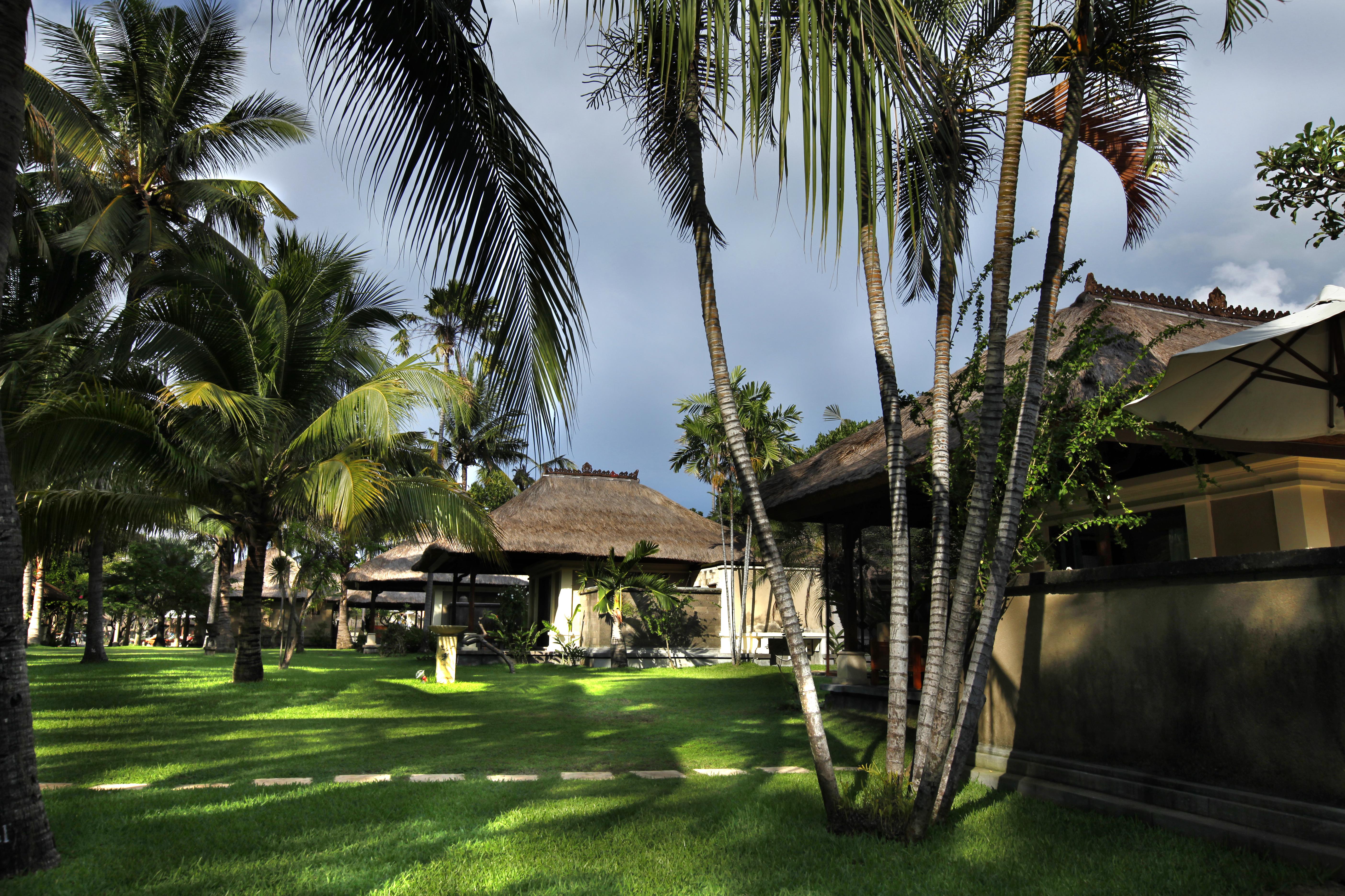 Puri Bagus Lovina Hotel Exterior foto