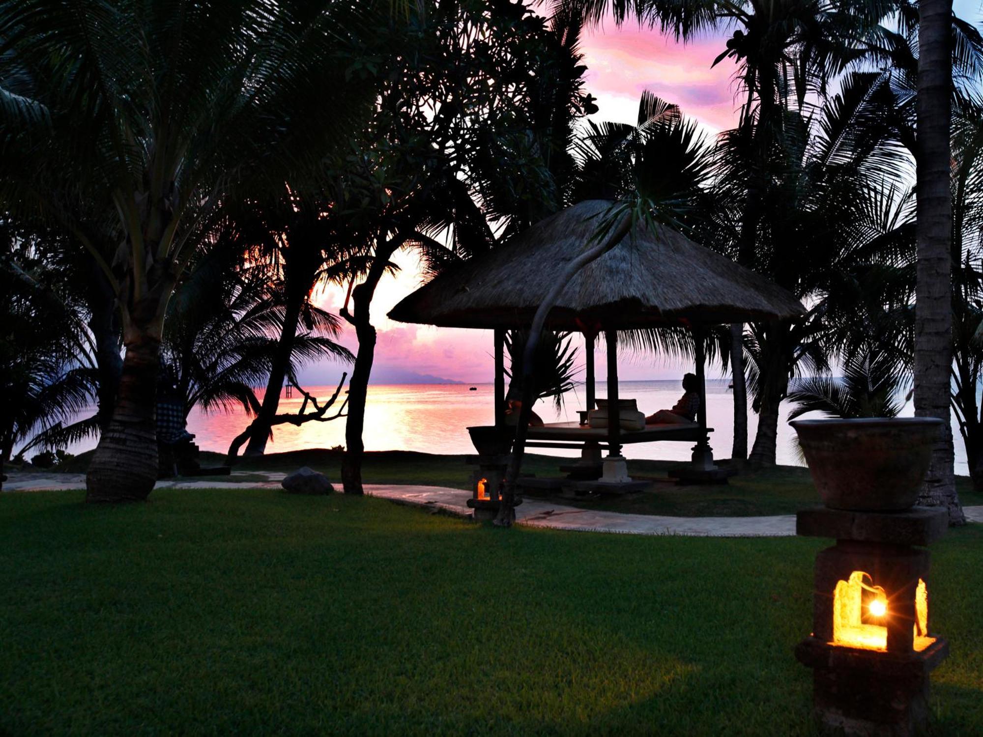 Puri Bagus Lovina Hotel Exterior foto