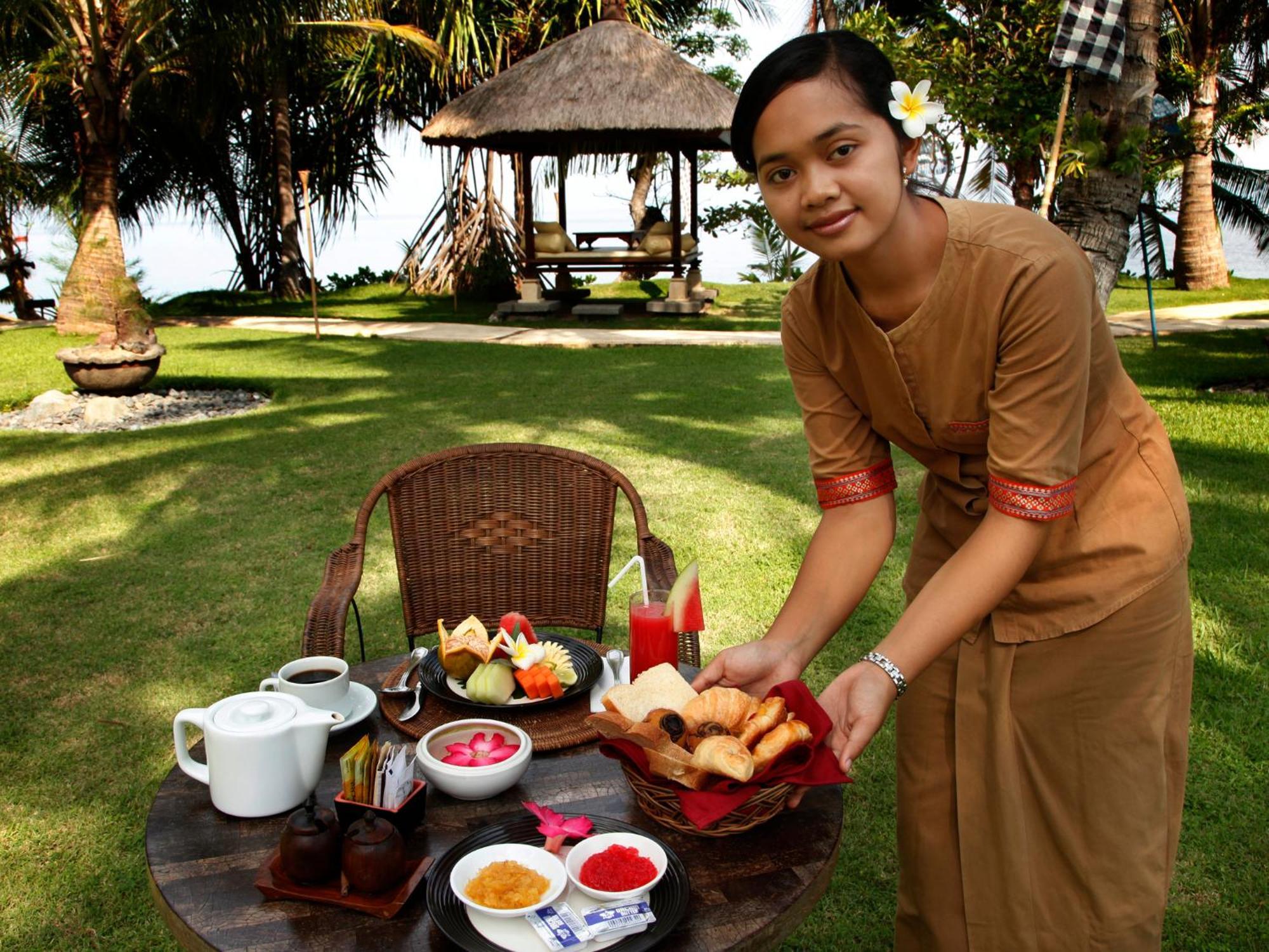 Puri Bagus Lovina Hotel Exterior foto